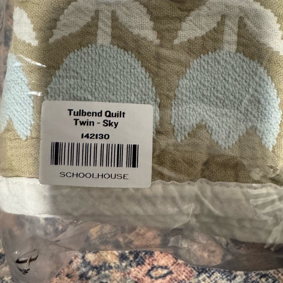 Schoolhouse Electric Tulbend Quilt, light blue, TWIN, NWT! - Picture 5 of 6